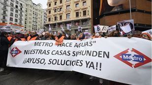 Manifestación de los afectados por la Línea 7B de Metro de Madrid