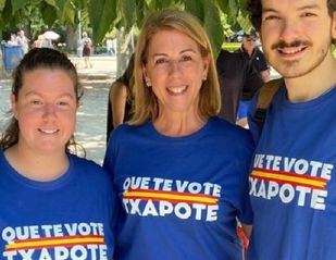 Prohibido acudir a votar con el lema "Que te vote Txapote" en la camiseta