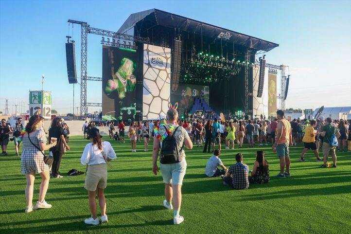 Ambiente al inicio del Mad Cool en el recinto de Villaverde