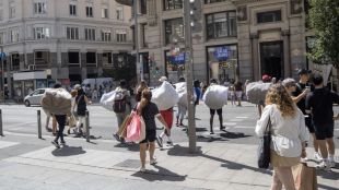 Los manteros vuelven a adueñarse del Centro