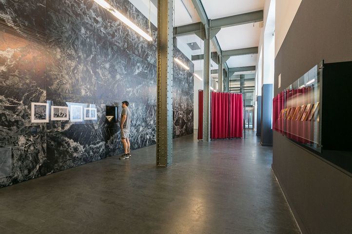 Exposición 'Elogio de lo curso'