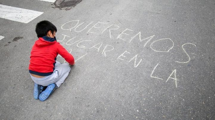 Imagen de archivo de una de las actuaciones organizadas por Revuelta Escolar para pedir entornos más seguros en los colegios