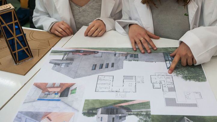 Alumnas de Formación Profesional durante una clase