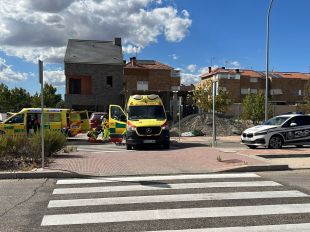 Un operario, herido de gravedad tras precipitarse desde una altura de seis metros