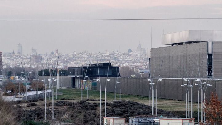 Caja Mágica y vistas de Madrid.