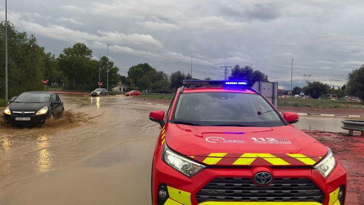 Incidencias en transportes y carreteras por las fuertes lluvias de esta madrugada