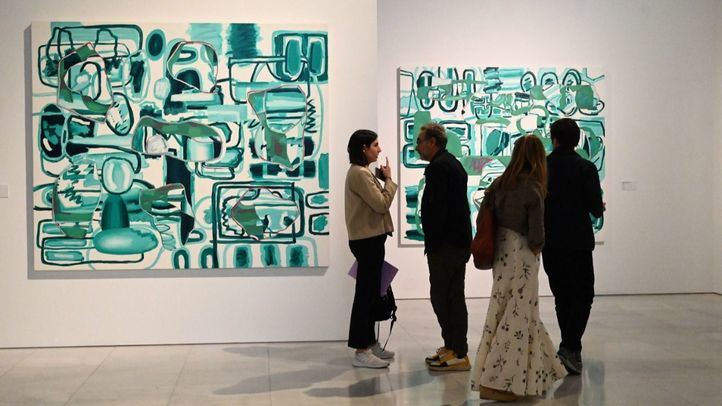 Exposición de Luis Gordillo en la sala de exposiciones de Alcalá 31