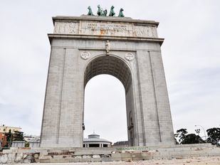 El futuro incierto de la cesión del Arco de la Victoria