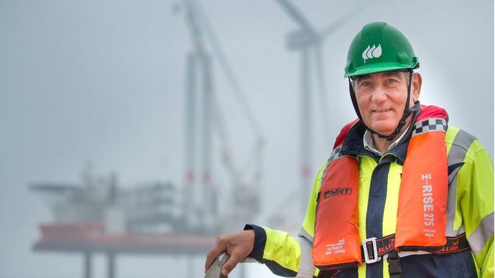 Ignacio Galán, presidente de Iberdrola, en el parque eólico marino de Saint-Brieuc