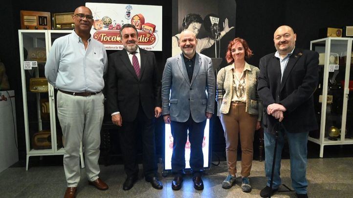 'Toca la Radio': la exposición que recorre las ondas del siglo XX