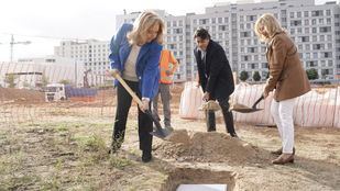 Primera piedra para un nuevo centro cultural en Valdebebas