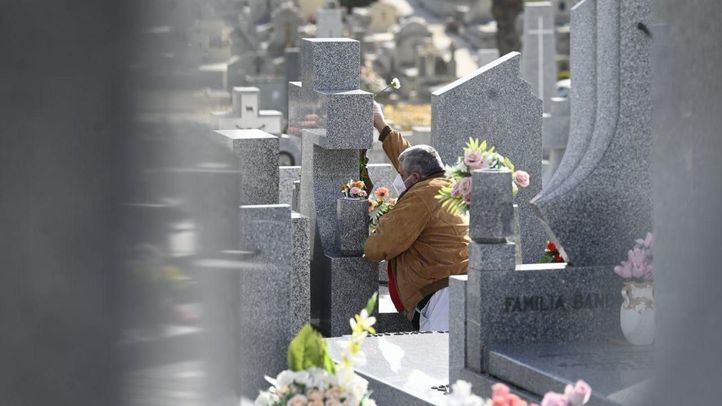 El Cementerio de La Almudena durante el Día de Todos los Santos