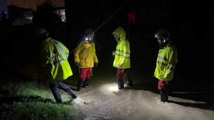 Los Bomberos realizan 158 intervenciones en toda la región por las fuertes lluvias de este domingo