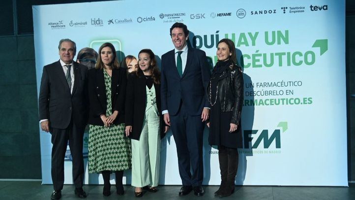 Presentación de la campaña 'Aquí hay un farmacéutico'