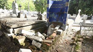 El Cementerio de la Almudena presenta zonas muy degradadas