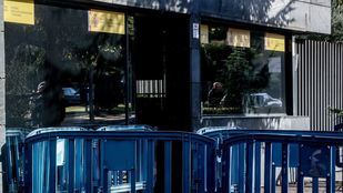 Acceso a la entrada del CREADE de Pozuelo de Alarcón, donde se encuentran 150 migrantes procedentes de Canarias