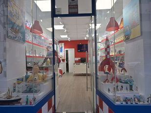 La única tienda de Tintín en España: "Los más pequeños conocen al personaje por sus abuelos"