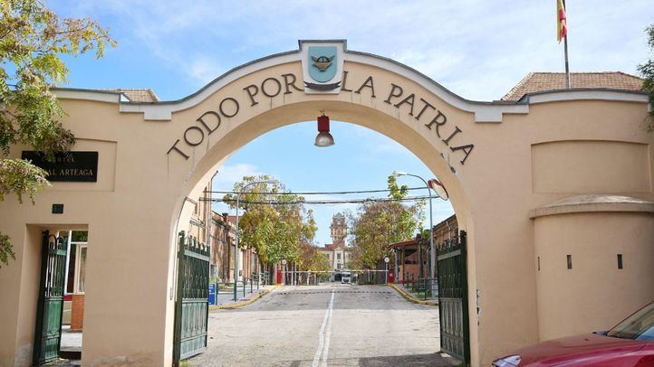 Entrada del Cuartel General Arteaga, en el barrio de Carabanchel