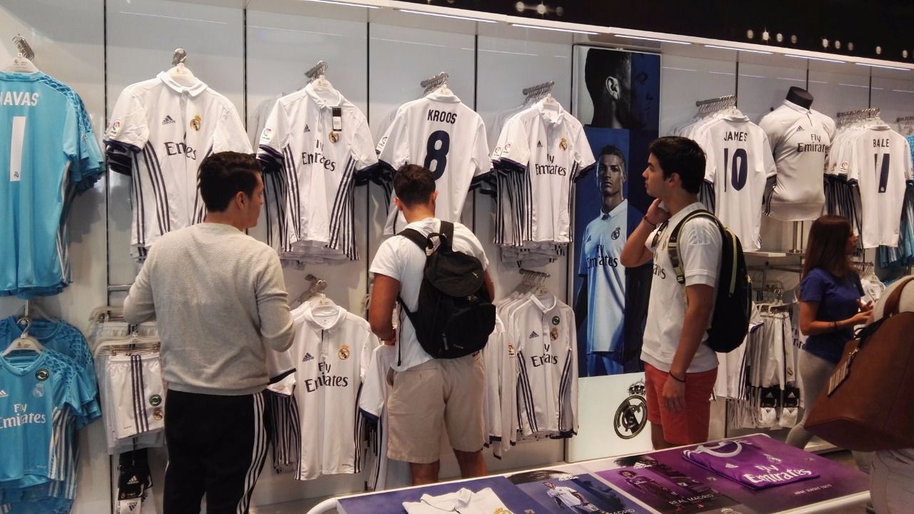 El Real Madrid presenta su nueva camiseta