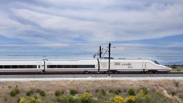 Reproches por no invitar a Ayuso a la inauguración del AVE Madrid-Asturias