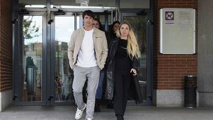 Juan José Ballesta sale del juzgado junto a su abogada, Beatriz Uriarte, tras declarar, a 07 de noviembre de 2023, en Parla