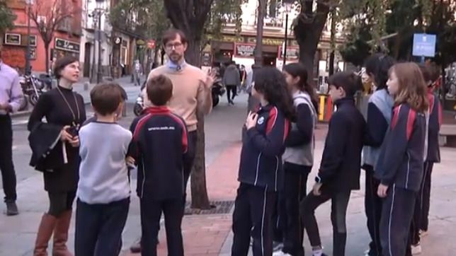 Learning Outside-In: rutas de aprendizaje en el entorno natural y urbano Learning Outside-In: rutas de aprendizaje en el entorno natural y urbano