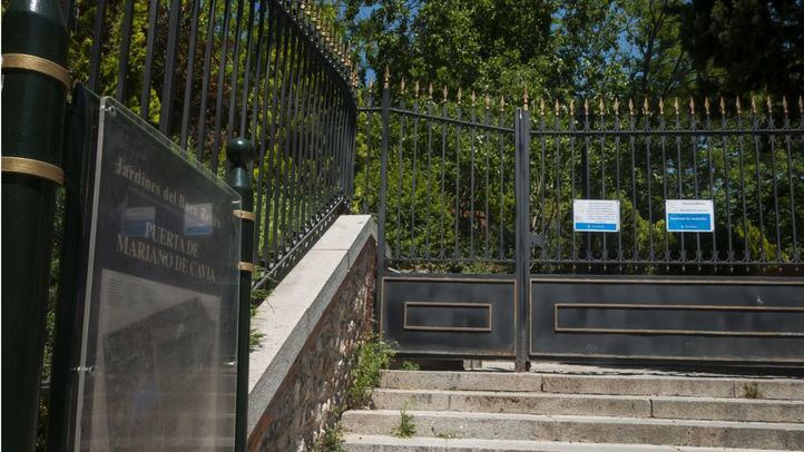Puerta de El Retiro, cerrada