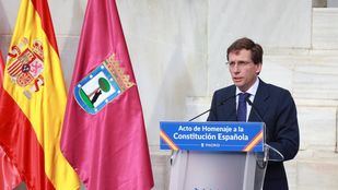 Almeida, en el homenaje a la Constitución: "Nunca ha estado tan amenazada"