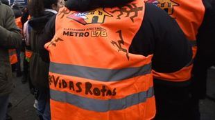 Manifestación de los afectados por la Línea 7B de Metro de Madrid