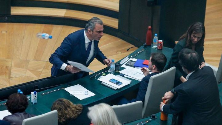 Ortega Smith se encara a un edil de Más Madrid.