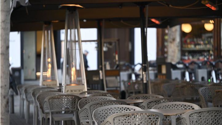 Estufas en una terraza