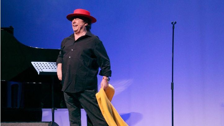 El humorista Paco Arévalo en el pase gráfico de su obra ''Dos caraduras en crisis'' en el año 2014.