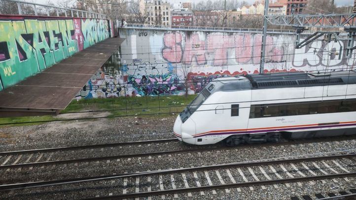 Tren de Cercanías en la estación de Príncipe Pío