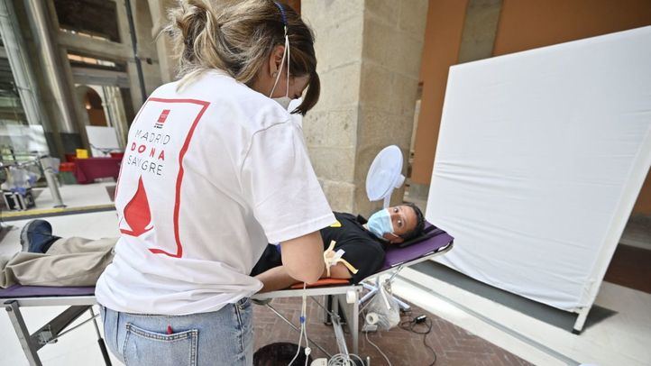 Maratón de donación de sangre en la Real Casa de Correos