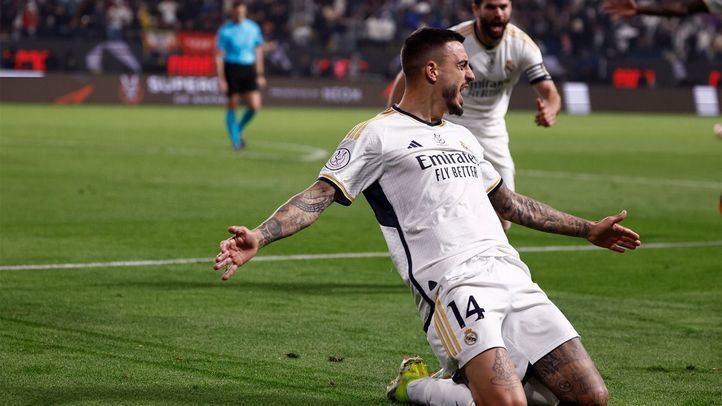 Joselu Mato, durante el partido contra el Atlético de Madrid en la semifinal de la Supercopa de España