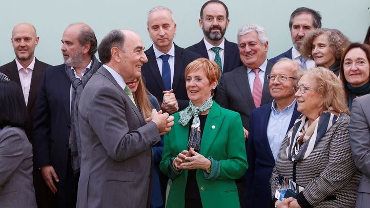 El presidente de Iberdrola, Ignacio Galán, con los responsables de empresas integradas en la alianza Q-Cero.