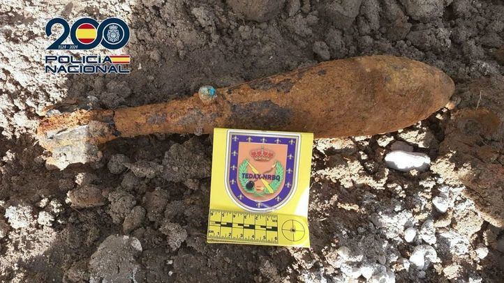 Hallan una granada y un proyectil de artillería de la Guerra Civil en Aravaca