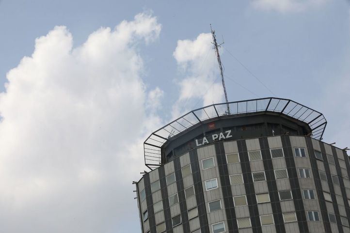 Fachada del Hospital de La Paz, en Madrid (España)