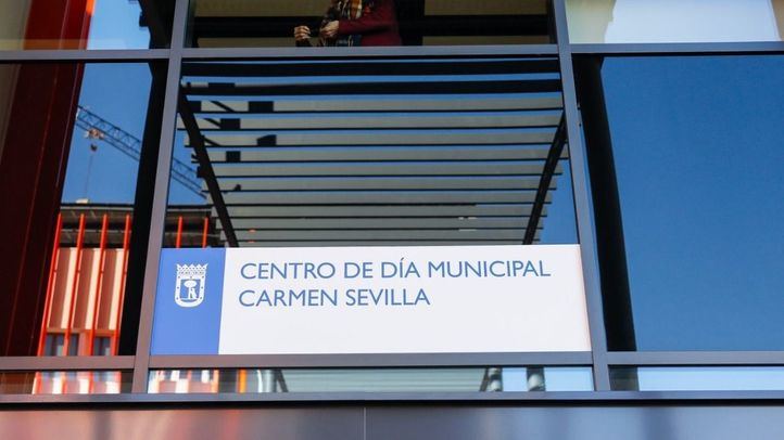Centro de día Carmen Sevilla en el Ensanche de Vallecas