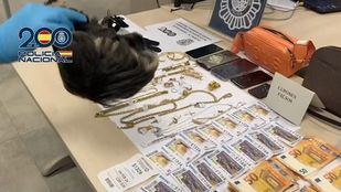 Tres detenidos por engañar a una anciana con el método del 'tocomocho' y robarle joyas