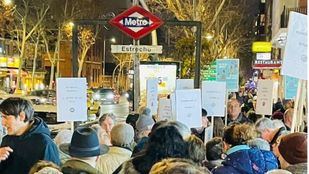 Los vecinos de Tetuán reivindican la accesibilidad de sus paradas de Metro