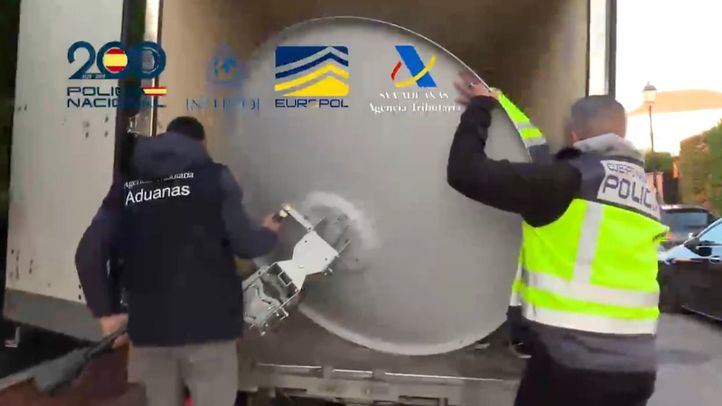 Agentes requisan una parabólica a la red que estafaba a casas de apuestas