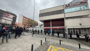 Cadena humana en el Estadio de Vallecas