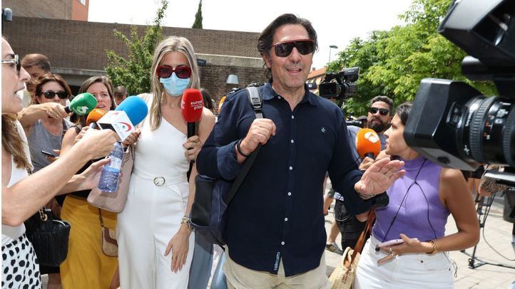 Arancha Palomino y Luis Lorenzo a la salida del juzgado tras considerar Fiscalía que no tienen que ingresar en prisión provisional, a 17 de junio de 2022