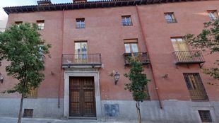 Edificio de la plaza Conde de Miranda, 1