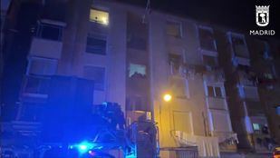Incendio en un edificio de San Blas.