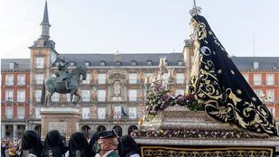La lluvia da una tregua a las procesiones del Viernes Santo