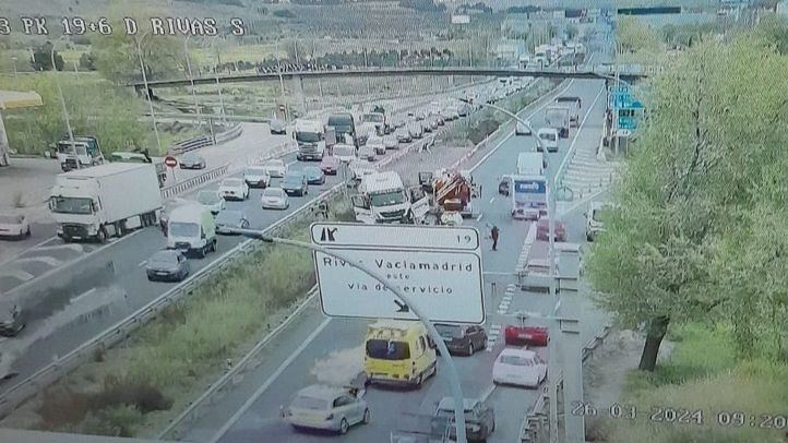 Accidente de camión en la A-3