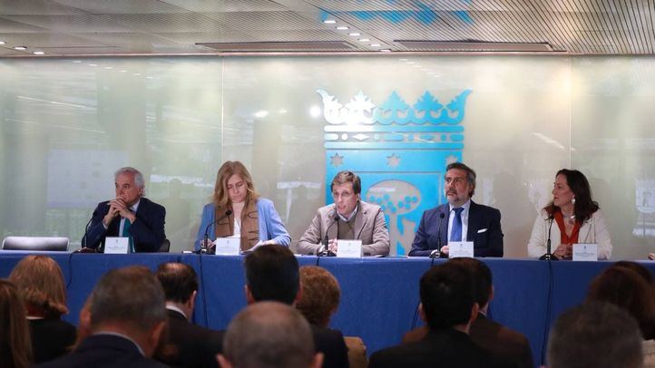 Sesión constitutiva de la plataforma para el impulso y promoción de la colaboración público-privada en la ciudad de Madrid, Foro por Madrid