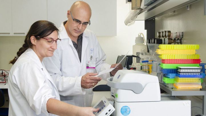 Investigadores del Hospital Gregorio Marañón, Alberto Lázaro y María Ángeles González-Nicolás.